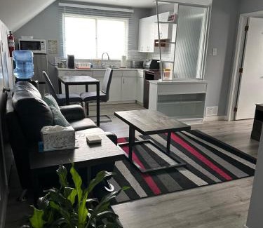East Kildonan House | Immaculate 4 Bedroom Retreat for Families in Winnipeg