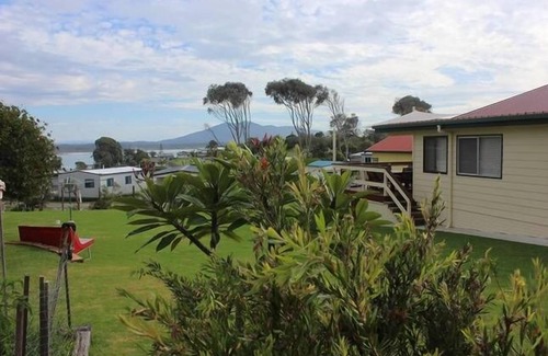 Bermagui House | Top-Rated Spotted Gum Cottages in Beautiful Bermagui