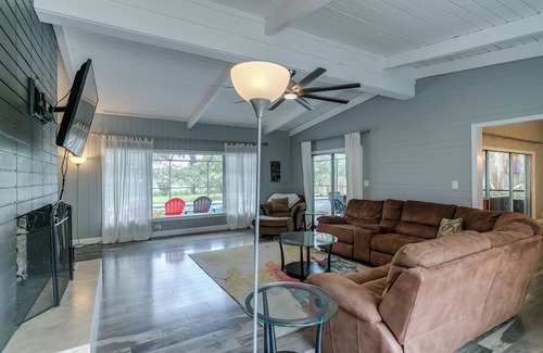 Melbourne House | Sprawling 5bd/3ba Pool Spa Chef Kitchen Dntn Melb