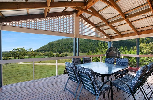 Broke House | Serene Valley Views with Sunsets and Wine Await You