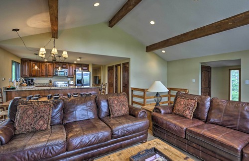 Fraser Cabin | Inviting Fraser Cabin with Private Hot Tub & Scenic Deck