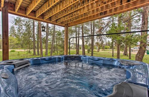 Fraser House | Inviting Fraser Cabin with Private Hot Tub and Deck