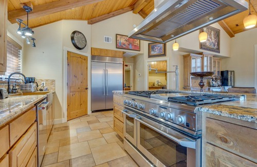 McNeil House | Family-Friendly Leander Home with Game Room & Spa