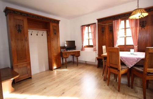 Eben im Pongau House | Elegant Mansion Near Ski Area in Salzburg - Pet Friendly