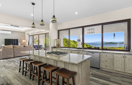 Playa Hermosa House | Oceanview Retreat: 3 Bedrooms with Huge Pool & Spa