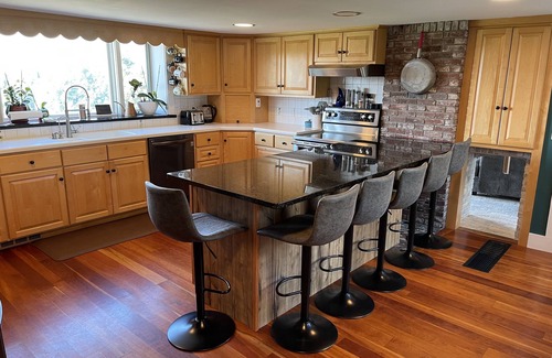 New London Other | Inviting Updated Farmhouse with Pool & Ocean View