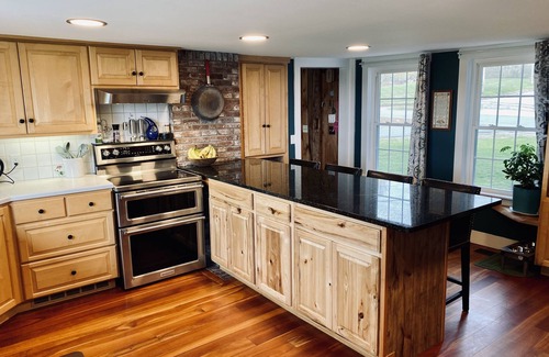 New London Other | Inviting Updated Farmhouse with Pool & Ocean View