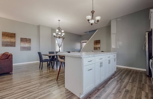 Aurora House | Spacious 5BR+Loft Retreat Ideal for Families and Groups