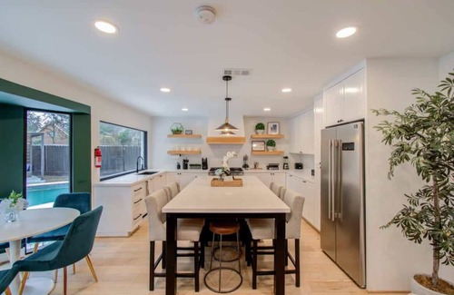 Spring Branch Central House | Spring Branch Paradise: 4-BD Pool Oasis with Spa & Hot Tub