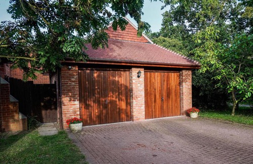 Colchester House | Experience Spring Close: 4-Star Stay with Perfect Ratings