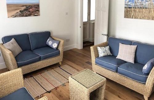 Parkgate House | Spring Cottage: Pet & Child Friendly, Rated 9.8 by Guests