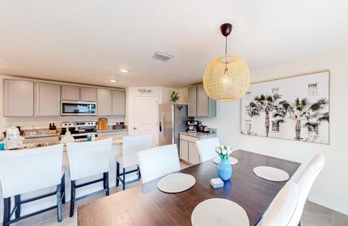 Spring Hill House | Family-Friendly Spring Hill Sweet Spot with Perfect Ratings