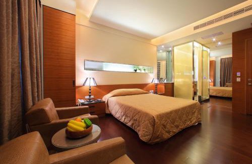 South District Hotel | Family-Friendly Spring Hotel with Great Guest Reviews