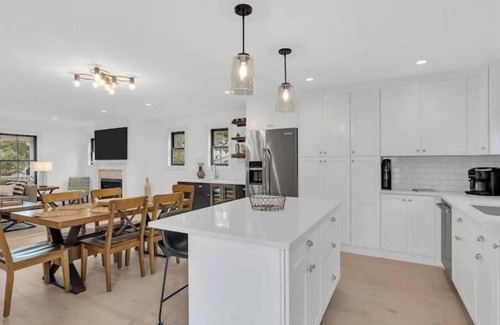 Spring Lake House | Spring Lake Retreat: 4 Beds, Ocean Views & Top Reviews