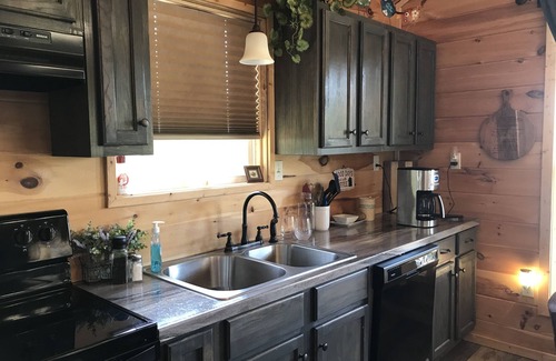Hardy House | Explore Spring River Area: Custom-Built Lake House Retreat
