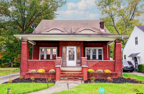 East Cleveland House | Celebrate Independence Day at Our Dream Getaway Retreat