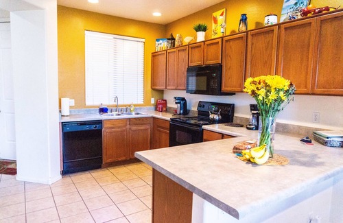 Alta Mesa Condo | Book Your Spring/Summer Getaway with Ocean Views Now!