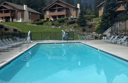 Downtown Leavenworth Condo | Unforgettable Summer Getaway in Leavenworth Condo