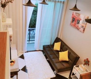 Chiang Mai Apartment | Oceanfront Loft Condo with Pool & Pet-Friendly Amenities