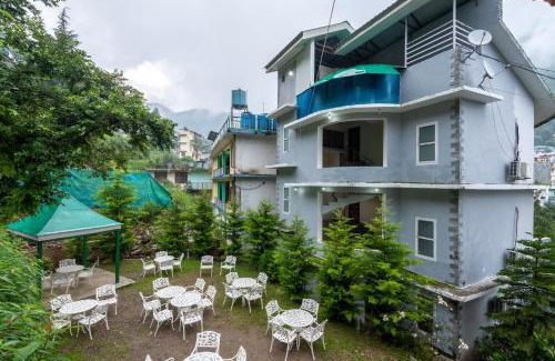Bhagsu Nag Hotel | Relax at Spring Valley Resorts with Spa and Pet-Friendly Perks