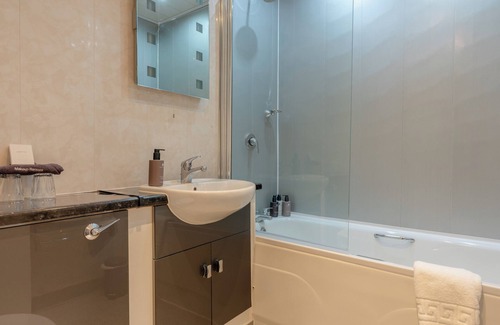 Darwen Hotel | Experience The Whitehall Hotel & Distillery: Top-Rated Getaway