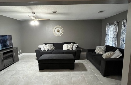 D'Iberville House | Springdale House: 10/10 Rated with Pet-Friendly Amenities