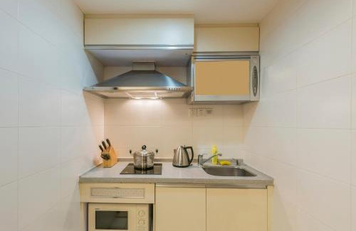 Tianhebei Apartment | Elegant Springdale Serviced Residence in Guangzhou Awaits