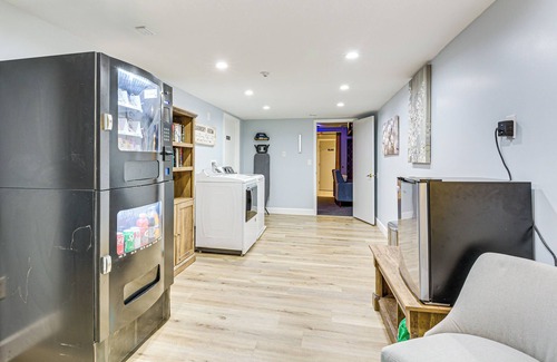 Brookline Station Apartment | Springfield Apt w/Home Theater & Pool Table!