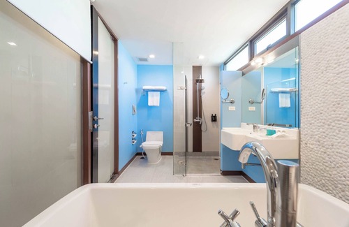 Cha-am Resort | Relax at Springfield at Sea Resort & Spa - 4-Star Retreat