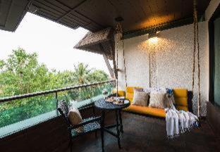 Cha-am Resort | Experience Springfield @Sea Resort & Spa with Pool & Spa