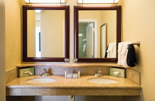 Council Bluffs Hotel | Discover SpringHill Suites Omaha East with Pool & Spa