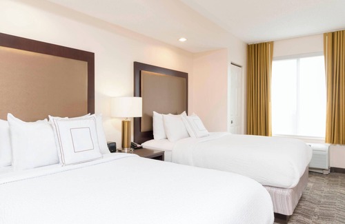 Alpine Center Hotel | Discover SpringHill Suites by Marriott Grand Rapids North