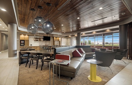 Stillwater Hotel | Modern SpringHill Suites in Stillwater with Great Amenities