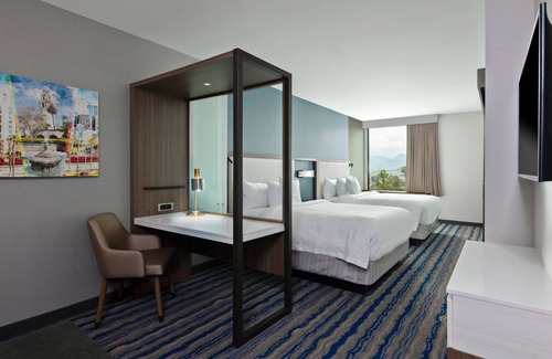 Central Escondido Hotel | Enjoy SpringHill Suites by Marriott Escondido Downtown