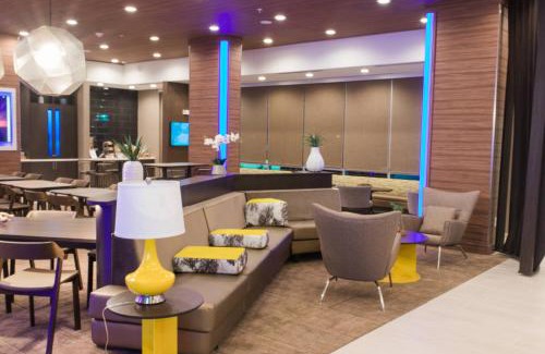 New Castle Hotel | Modern Comfort at SpringHill Suites by Marriott Gardendale