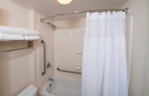 Alpharetta Hotel | Discover SpringHill Suites: Family-Friendly Retreat in Alpharetta
