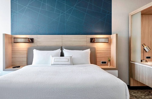 Canfield Hotel | Experience Comfort at Springhill Suites by Marriott Canfield