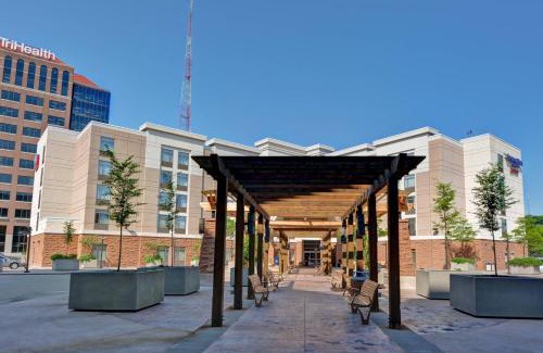 Mount Adams Hotel | Discover SpringHill Suites by Marriott Cincinnati Midtown