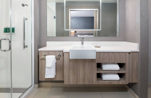 Downtown Hotel | Top-Rated SpringHill Suites with Pool and Family Amenities