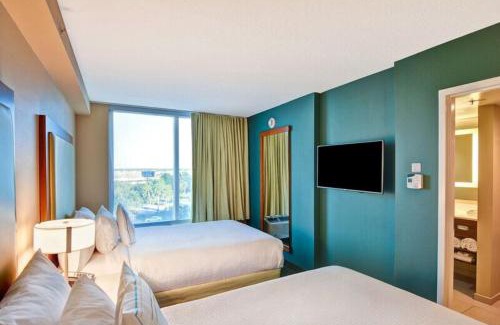 Kissimmee Hotel | Inviting SpringHill Suites by Marriott Orlando with Pool Access