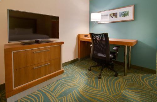 Kissimmee Hotel | Inviting SpringHill Suites by Marriott Orlando with Pool Access
