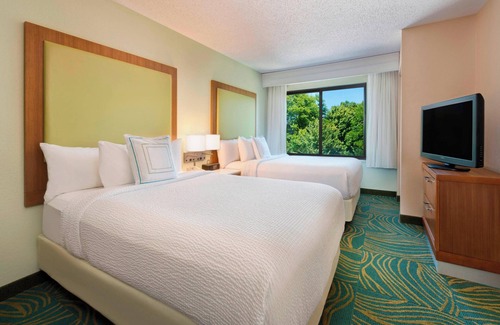 Mishawaka Hotel | Ideal Stay at SpringHill Suites Mishawaka-University Area