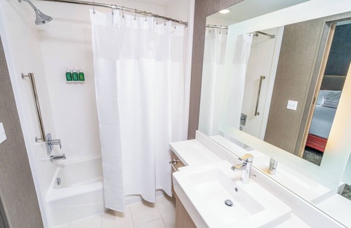Guasti Hotel | Top-Rated SpringHill Suites near Ontario Airport & Attractions
