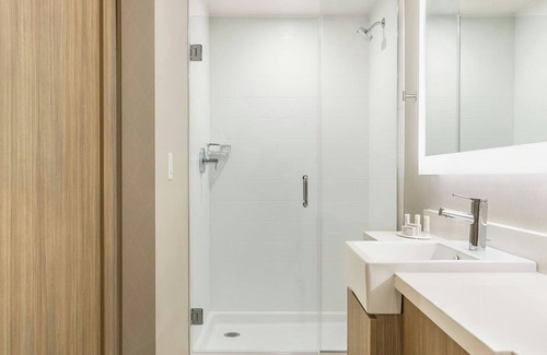Downtown St. Paul Hotel | Explore SpringHill Suites by Marriott St. Paul Downtown