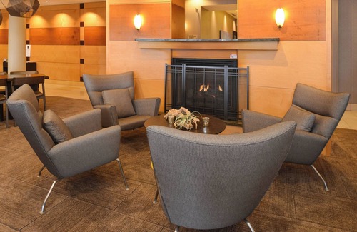Tarentum Hotel | Explore Springhill Suites by Marriott Pittsburgh Mills Today