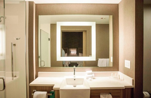 Athens Hotel | Discover SpringHill Suites by Marriott in Athens Downtown