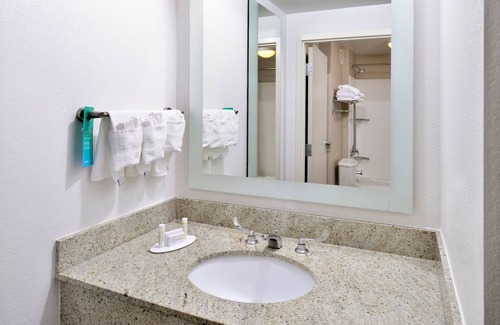 Fairfax Hotel | Family-Friendly SpringHill Suites with Pool & Spa Amenities