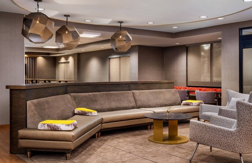 Bayou Oaks Hotel | Enjoy Oceanfront Comfort at SpringHill Suites Sarasota
