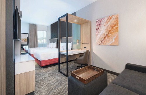Tifton Hotel | Guest Rated 9.6: SpringHill Suites Tifton with Pool & Kitchen