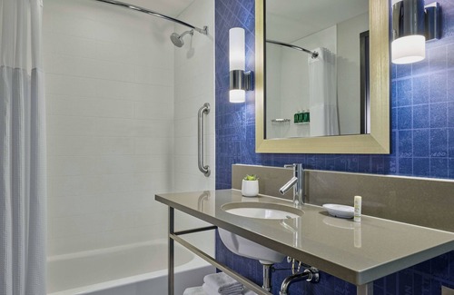 Auraria Hotel | Guest Rated: 9.4 at SpringHill Suites Denver Downtown